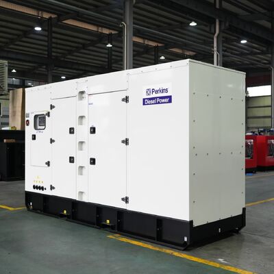 550kW 688KVA Super Diesel Generator Cichy Ocieplony Wodą 50/60HZ Jednorazowe/Trójfazowe Generatory Przenośne DCEC Cummin
